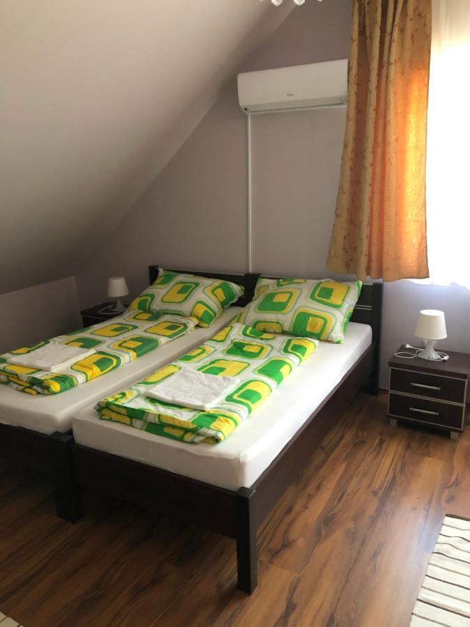 Kiscsere Vendégház Kallosemjen Exterior foto