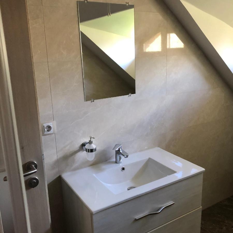 Kiscsere Vendégház Kallosemjen Exterior foto
